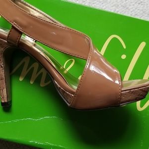 Sam & Libby-Caramel Slingback Patent Leather Heels - 4". Size 6.5 M.New in box.